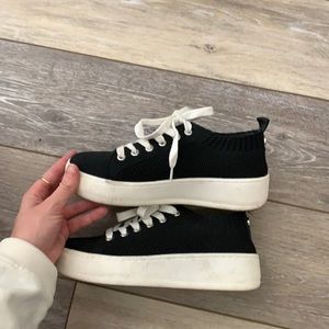 Steve Madden platform sneaker